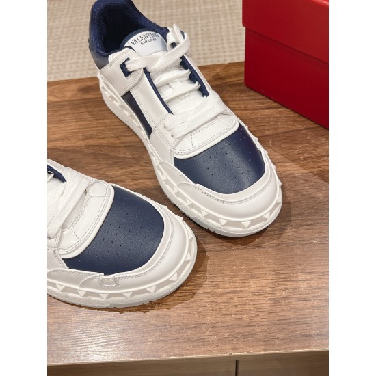 Valentino Sneakers