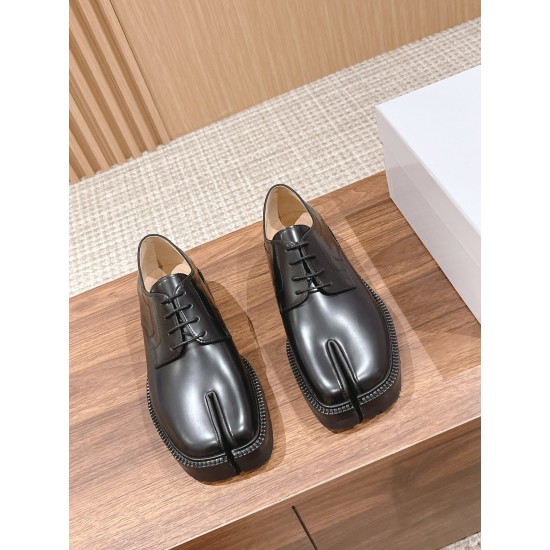 Maison Margiela Tabi Shoes