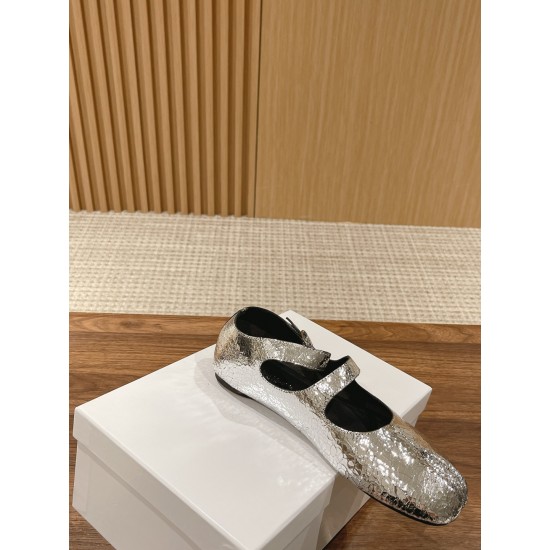 Maison Margiela Tabi Shoes