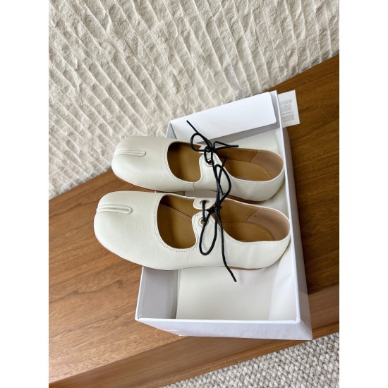 Maison Margiela Tabi Shoes
