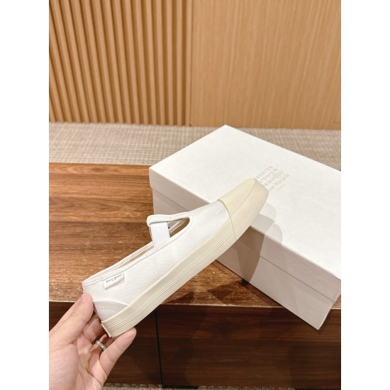 Maison Margiela Tabi Shoes