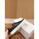 GIVENCHY Sneakers