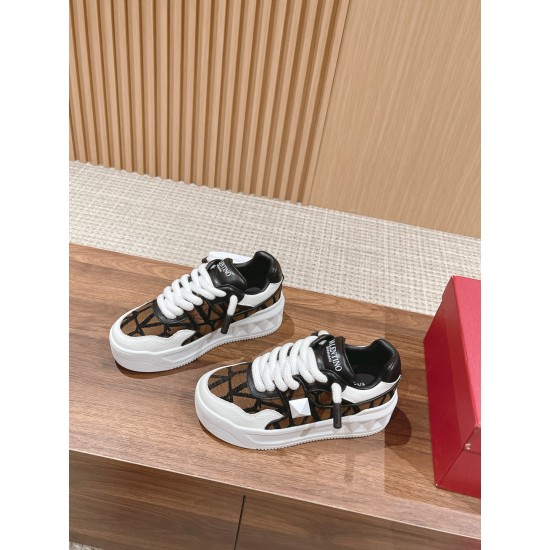 Valentino Sneakers