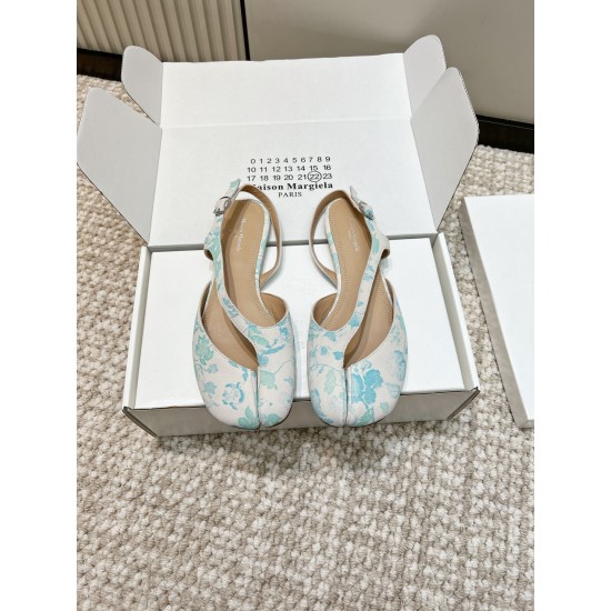 Maison Margiela Tabi Shoes
