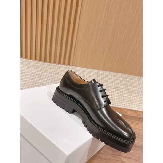 Maison Margiela Tabi Shoes