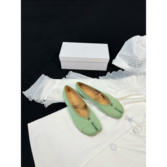 Maison Margiela Tabi Shoes