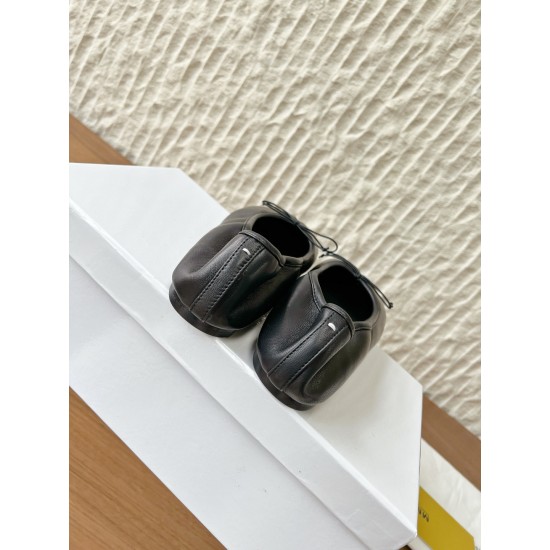 Maison Margiela Tabi Shoes