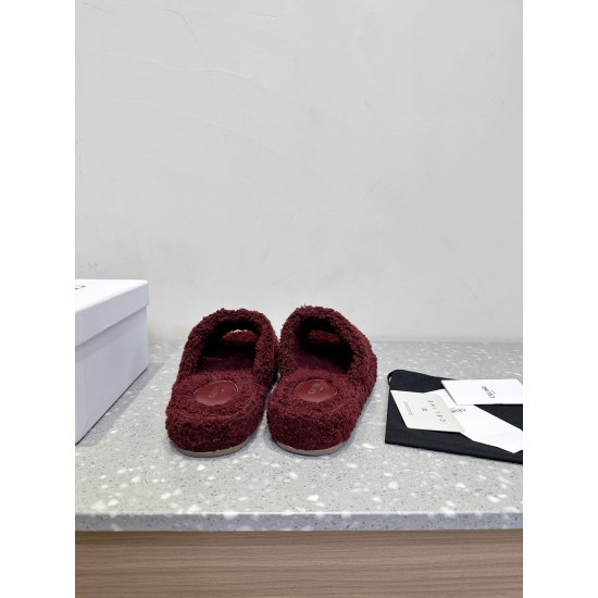 CELINE SLIPPERS