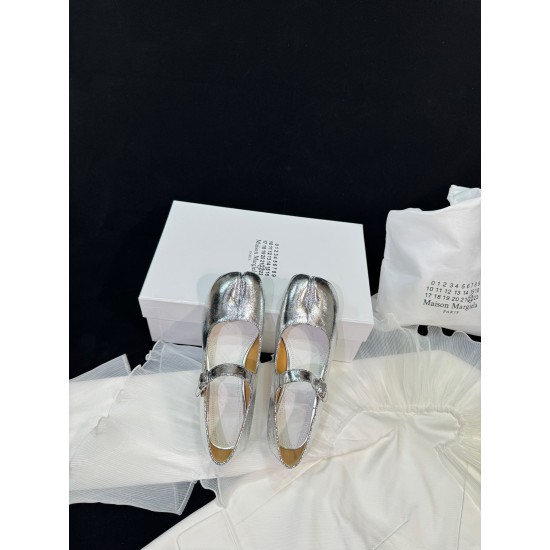 Maison Margiela Tabi Shoes