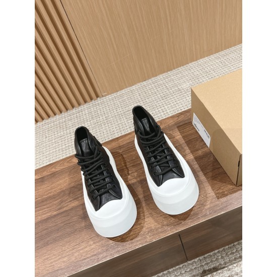 Bottega Veneta Sneakers