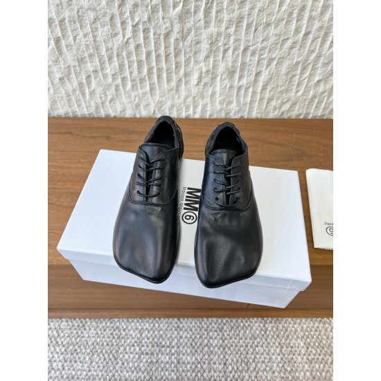 Maison Margiela Tabi Shoes