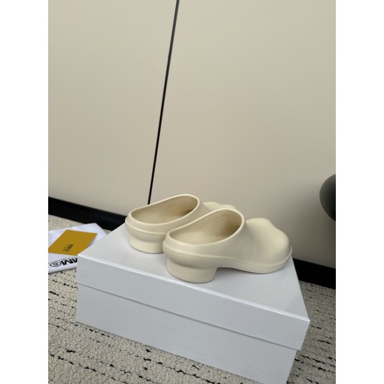 Maison Margiela Tabi Shoes
