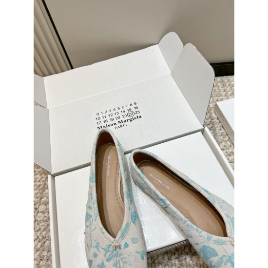 Maison Margiela Tabi Shoes