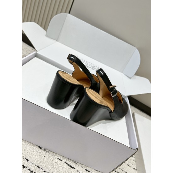 Maison Margiela Tabi Shoes