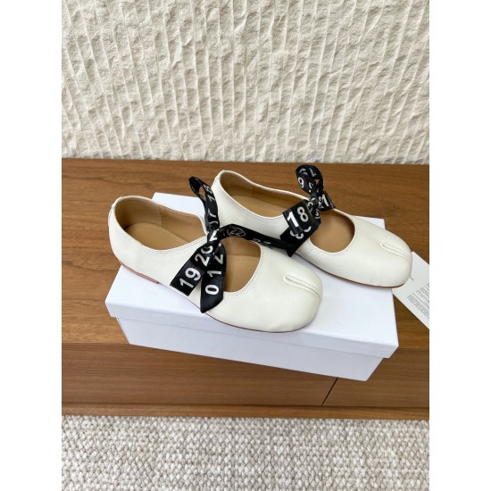 Maison Margiela Tabi Shoes