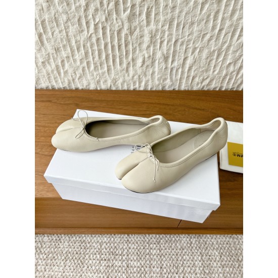 Maison Margiela Tabi Shoes