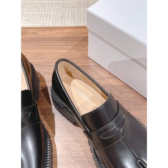 Maison Margiela Tabi Shoes