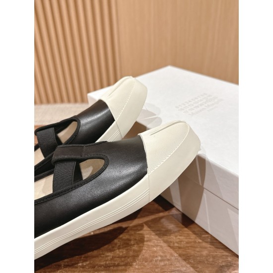Maison Margiela Tabi Shoes