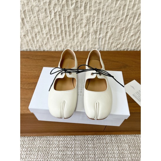 Maison Margiela Tabi Shoes