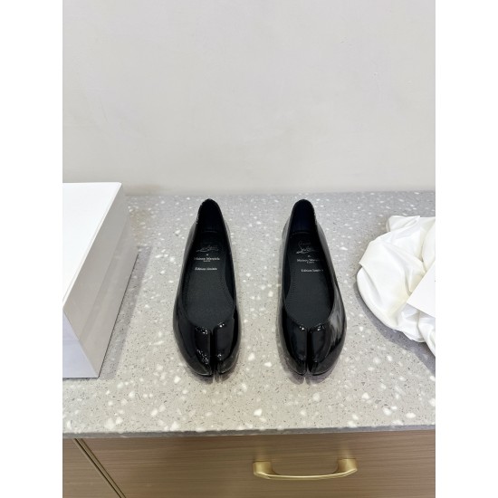 Maison Margiela Tabi Shoes