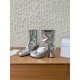 6cm 400G062  MaisonMargiela 马吉拉 25ss秋冬新款 分趾系列 高跟 分趾靴原版套楦鞋型很经典，不管是价格还是品质通通秒杀市场……告别臃肿，专为当代独立、气质都市女性打造高级鞋履 对是小众的佼佼者，百搭王，小众没有那么烂大街，穿上太有气质了▪鞋面：采用原版进口爆裂纹牛皮 ▪内里垫脚：苯染牛皮 ▪大底：原版定制意大利双层真皮大底▪Size：35-39（40.41定做不退换）