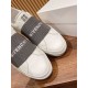 GIVENCHY Sneakers