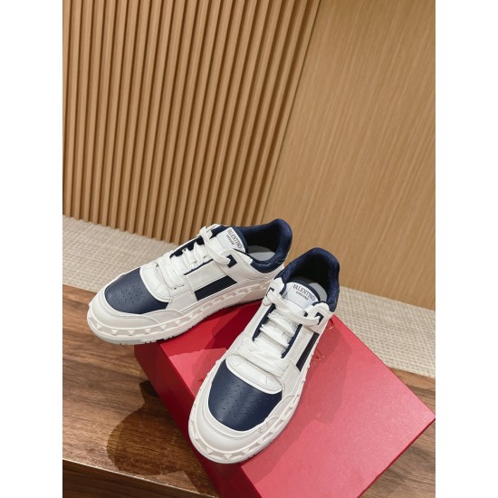 Valentino Sneakers