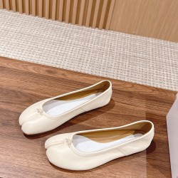 Maison Margiela Tabi Shoes
