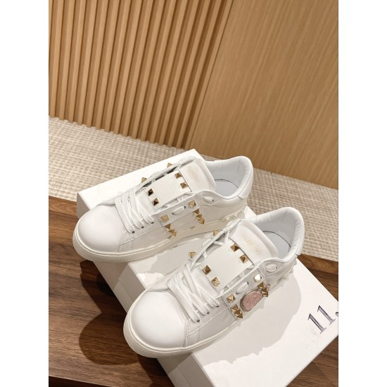 Valentino Sneakers