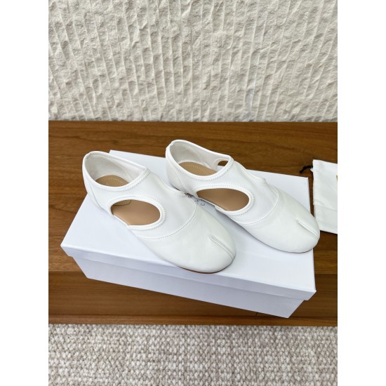 Maison Margiela Tabi Shoes