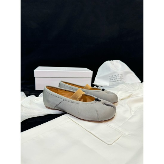 Maison Margiela Tabi Shoes