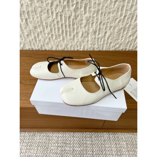 Maison Margiela Tabi Shoes
