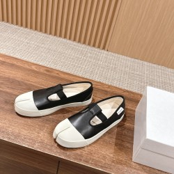 Maison Margiela Tabi Shoes