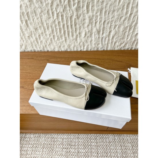 Maison Margiela Tabi Shoes