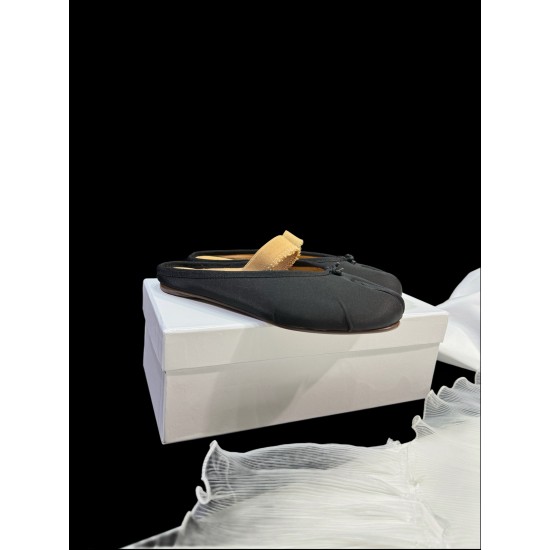 Maison Margiela Tabi Shoes