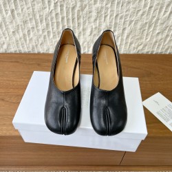 Maison Margiela Tabi Shoes