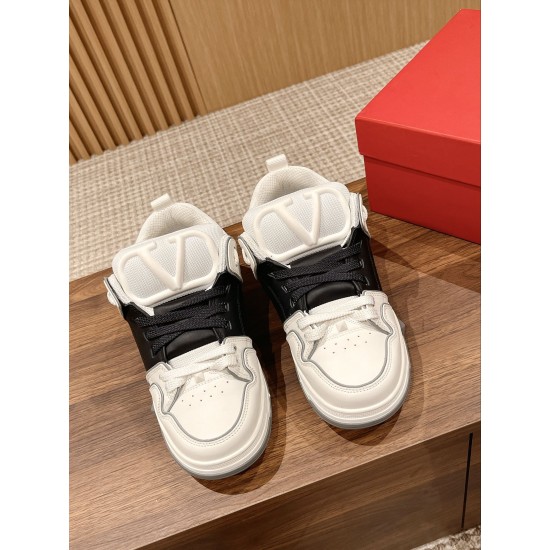 Valentino Sneakers