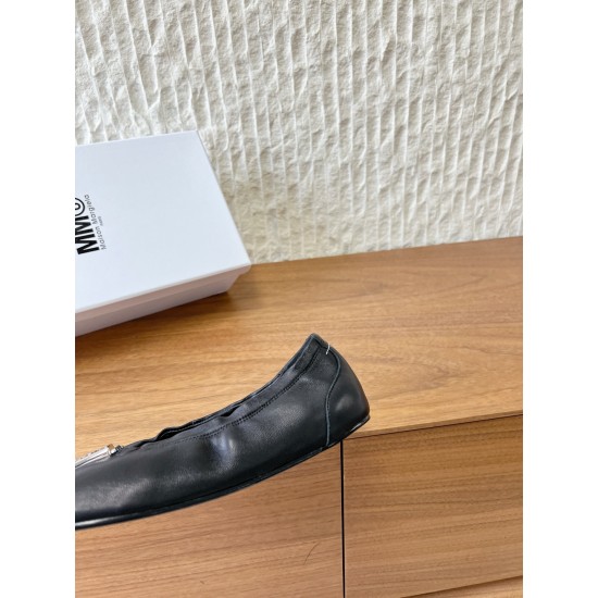Maison Margiela Tabi Shoes