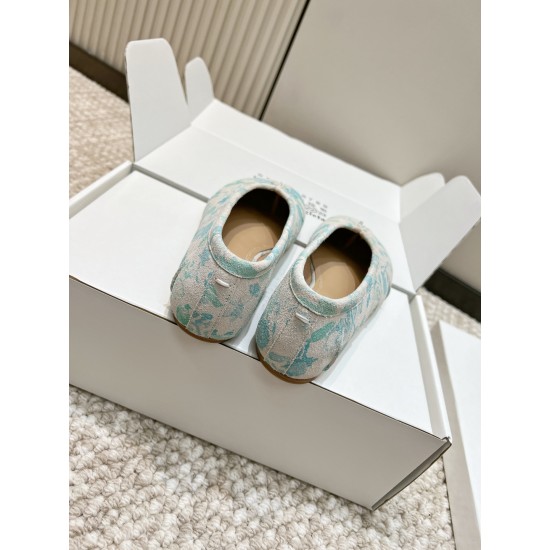 Maison Margiela Tabi Shoes