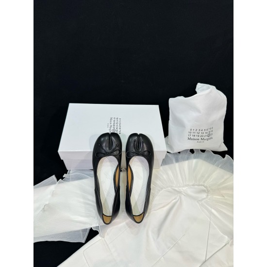 Maison Margiela Tabi Shoes
