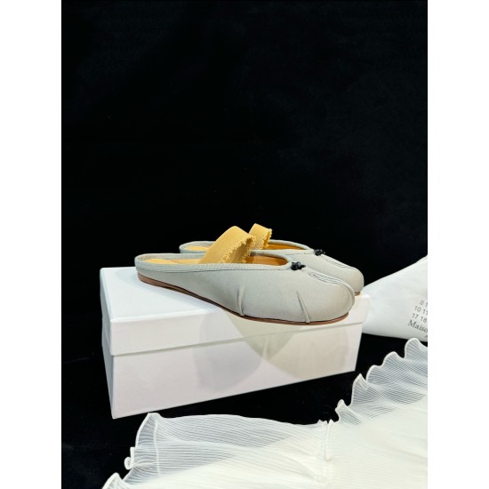 Maison Margiela Tabi Shoes