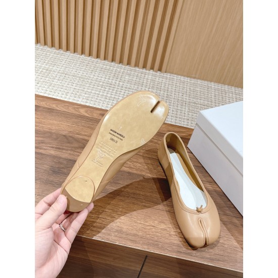 Maison Margiela Tabi Shoes