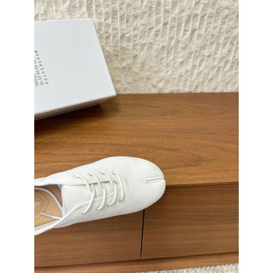 Maison Margiela Tabi Shoes