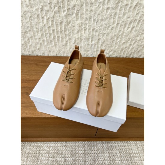 Maison Margiela Tabi Shoes