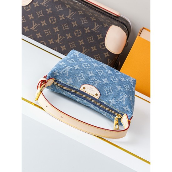 LV Pochette