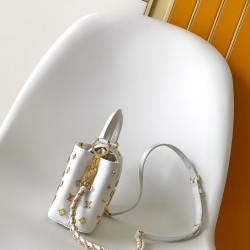 LV Capucines