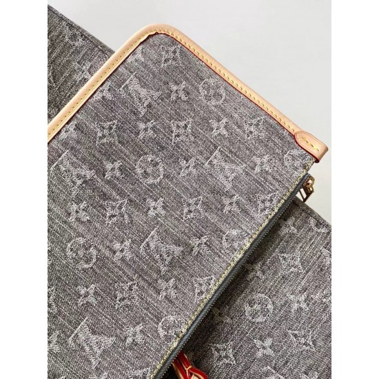 LV Coussin