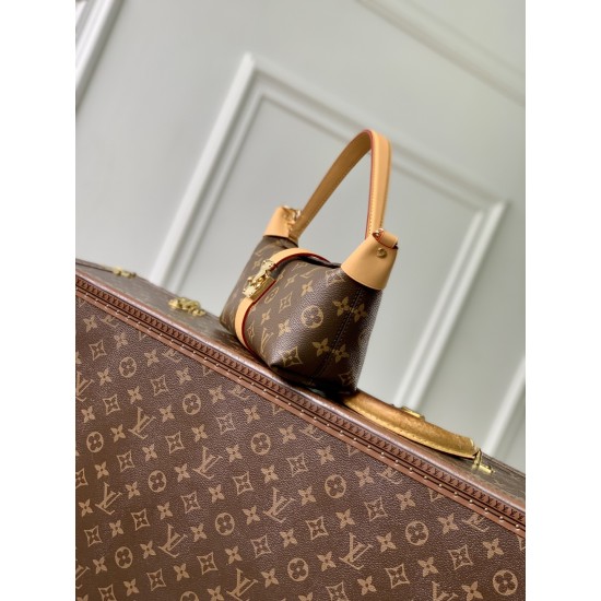 LV Pochette