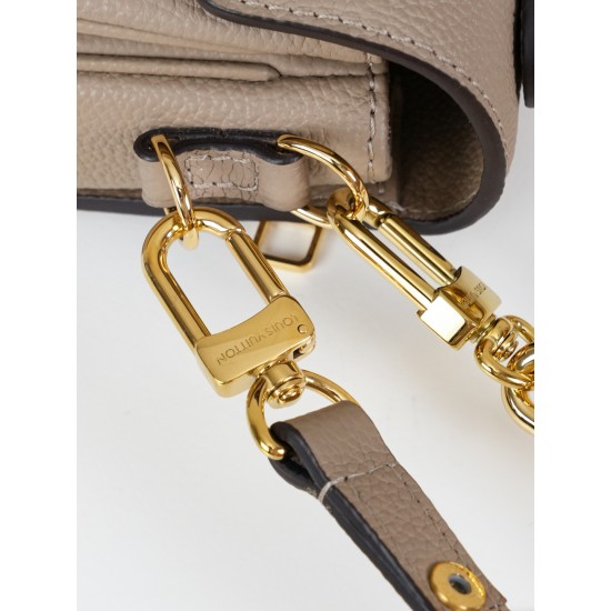 LV Pochette