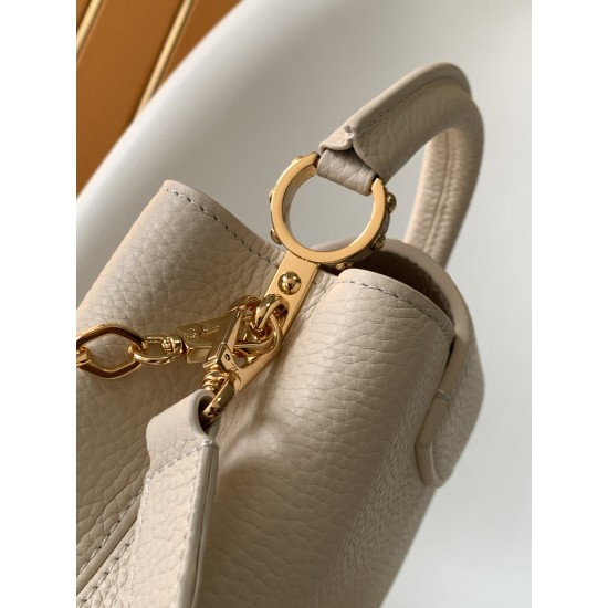 LV Capucines
